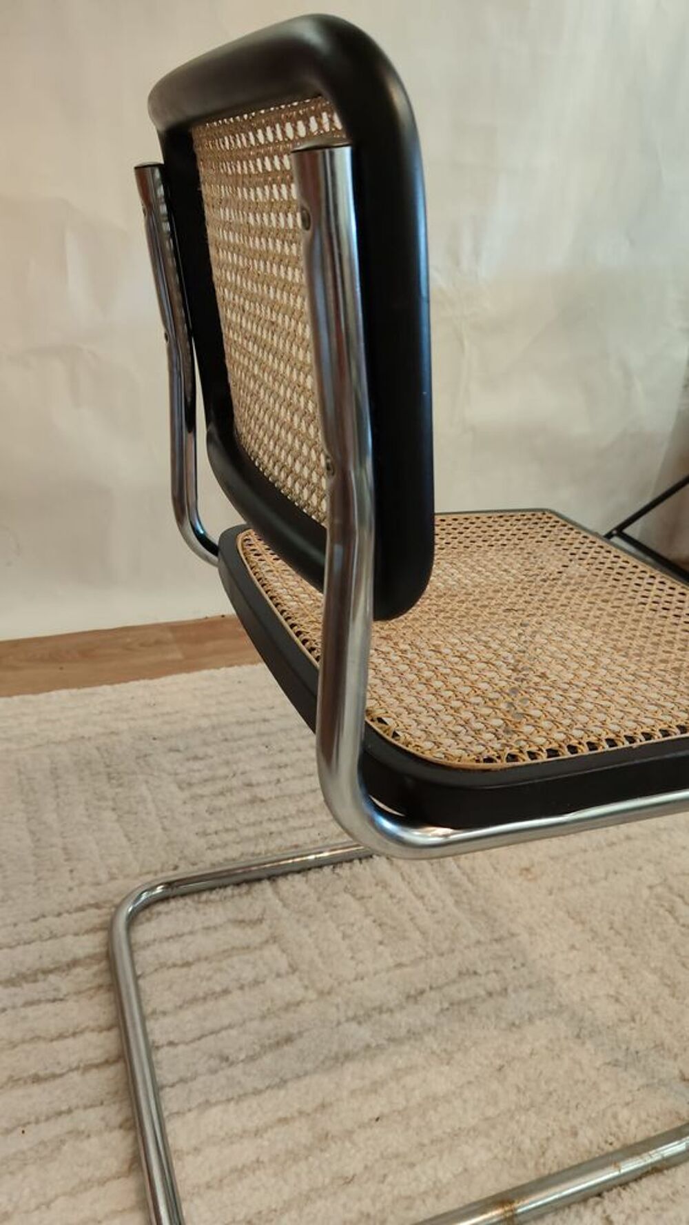 Chaise Cesca B32 noire de Marcel Breuer, Italie Meubles