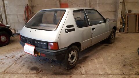 Peugeot 205 1.8 D XAD CARROSSIER