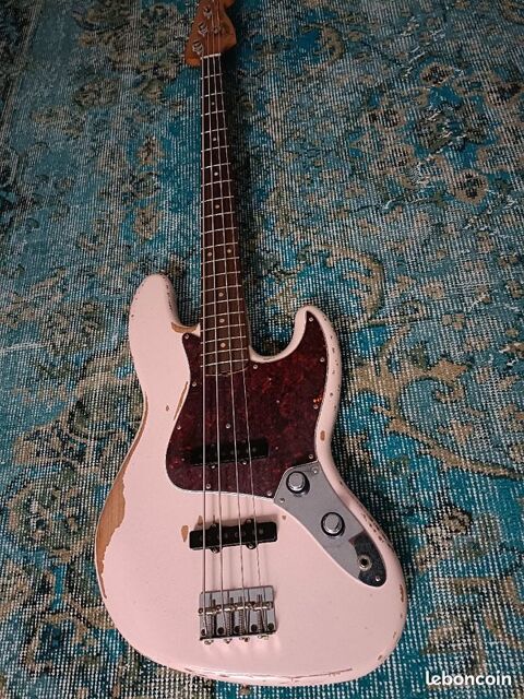 Basse Fender Jazz Bass Flea Signature 1250 Paris 12 (75)