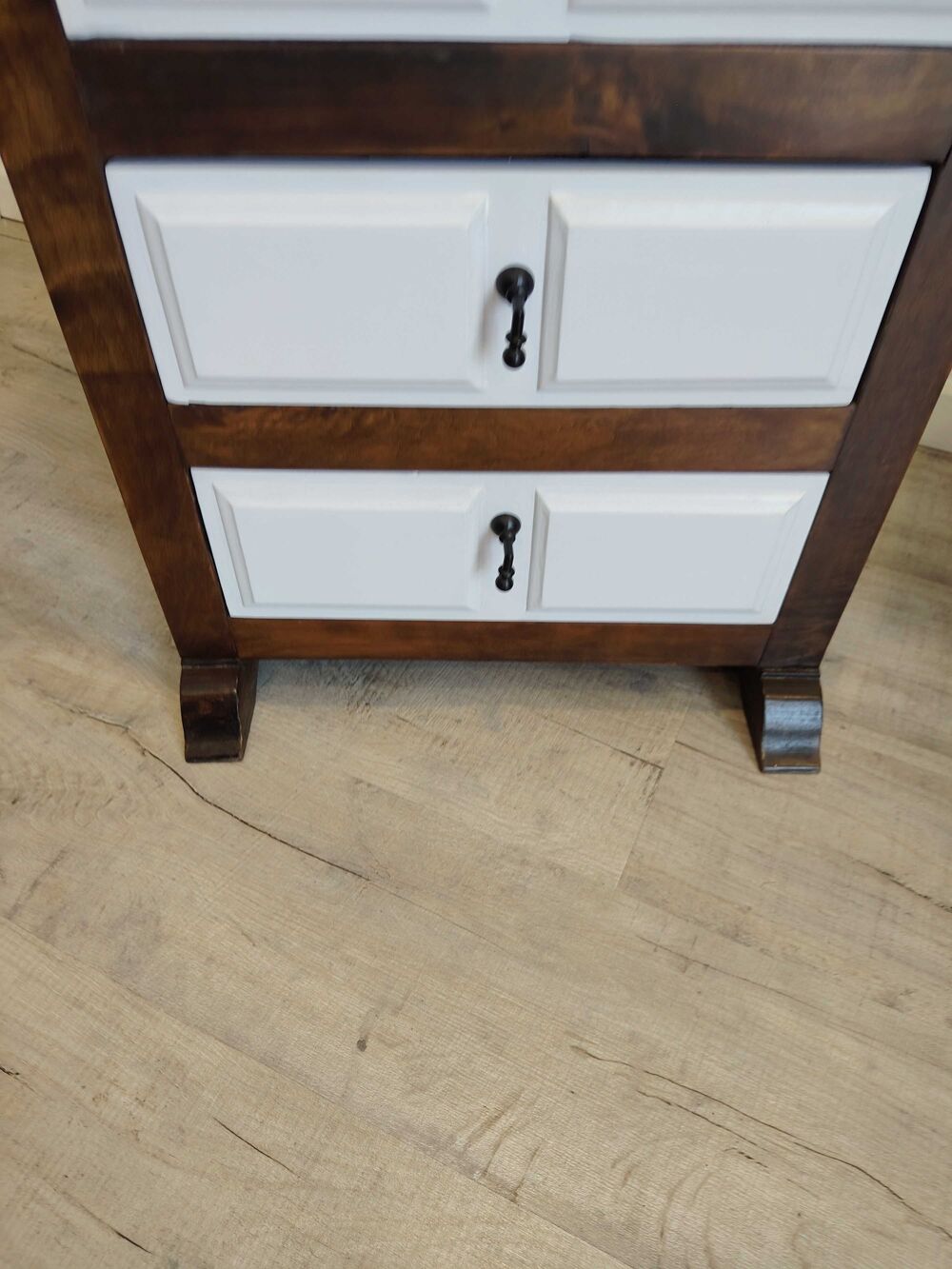 chiffonnier refait &agrave; neuf Meubles