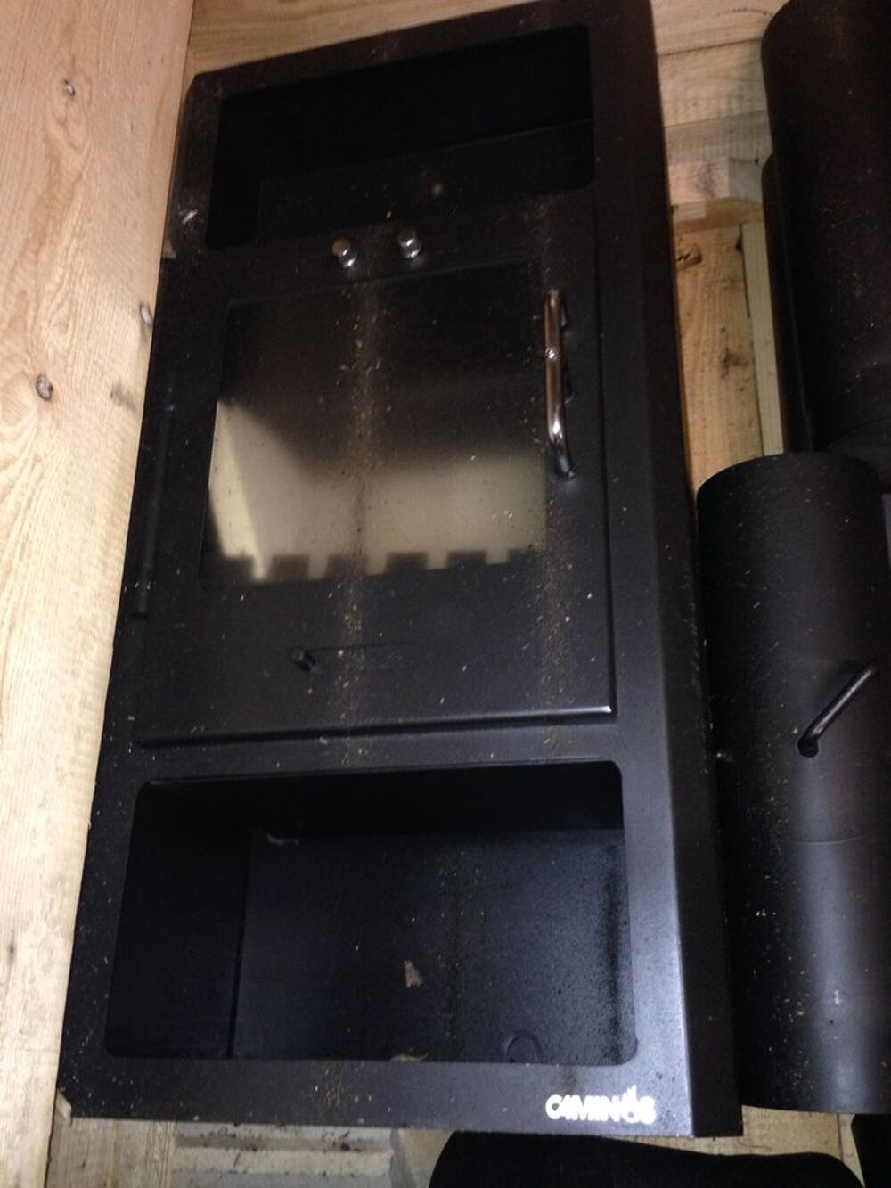 POELE CAMINOS NEUF AVEC TUBAGE 400€ Electroménager