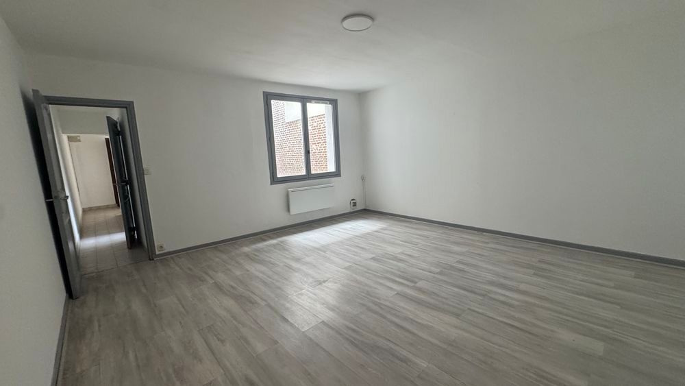 Location Appartement Superbe T2 entièrement rénové. Emplacement idéal à Lille Lille