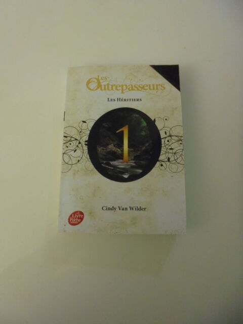 Les Outrepasseurs - Les H�ritiers (107) 4 Tours (37)