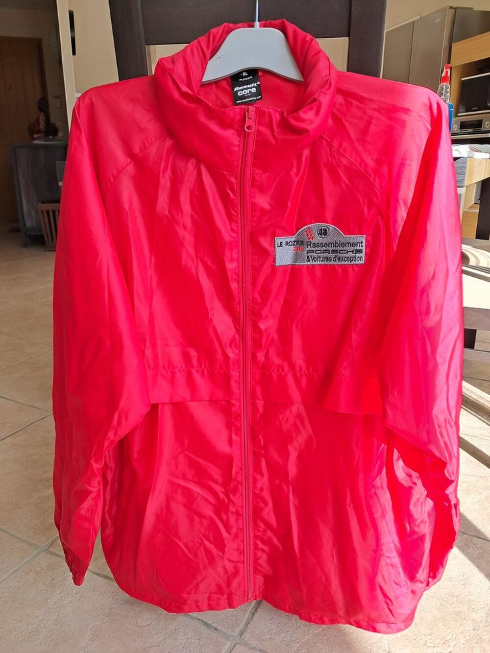 BLOUSON COUPE VENT PORCHE NEUF TAILLE XL Vêtements