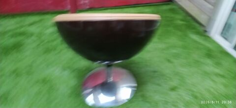 Fauteuil Boule (design Coti)
Couleur : Marron
Saint-Just-la-Pendue (42)