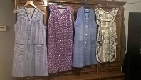 12 Anciens tabliers/blouses femme 1970. 12 Flers-en-Escrebieux (59)