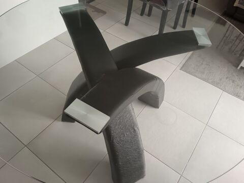Table ronde plateau en verre �pais 50 Saint-Pierre-d'Ol�ron (17)