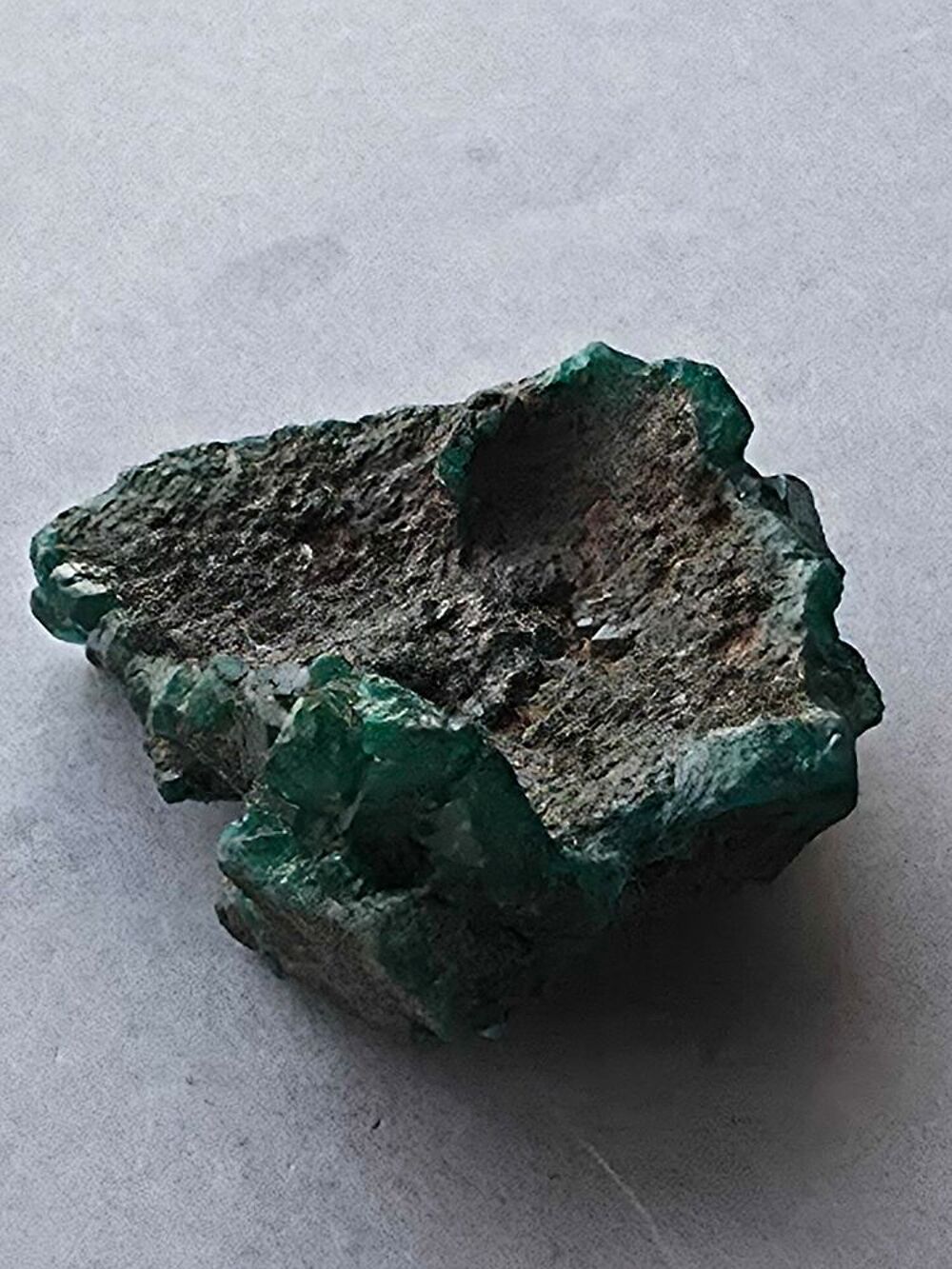 Dioptase Cristallis&eacute;e du Katanga (RDC)-Sp&eacute;cimen de Collection 