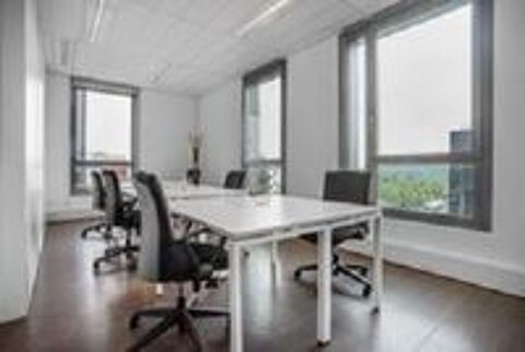   Espace de bureau ouvert pour 15 personnes à Bordeaux Ravezies  