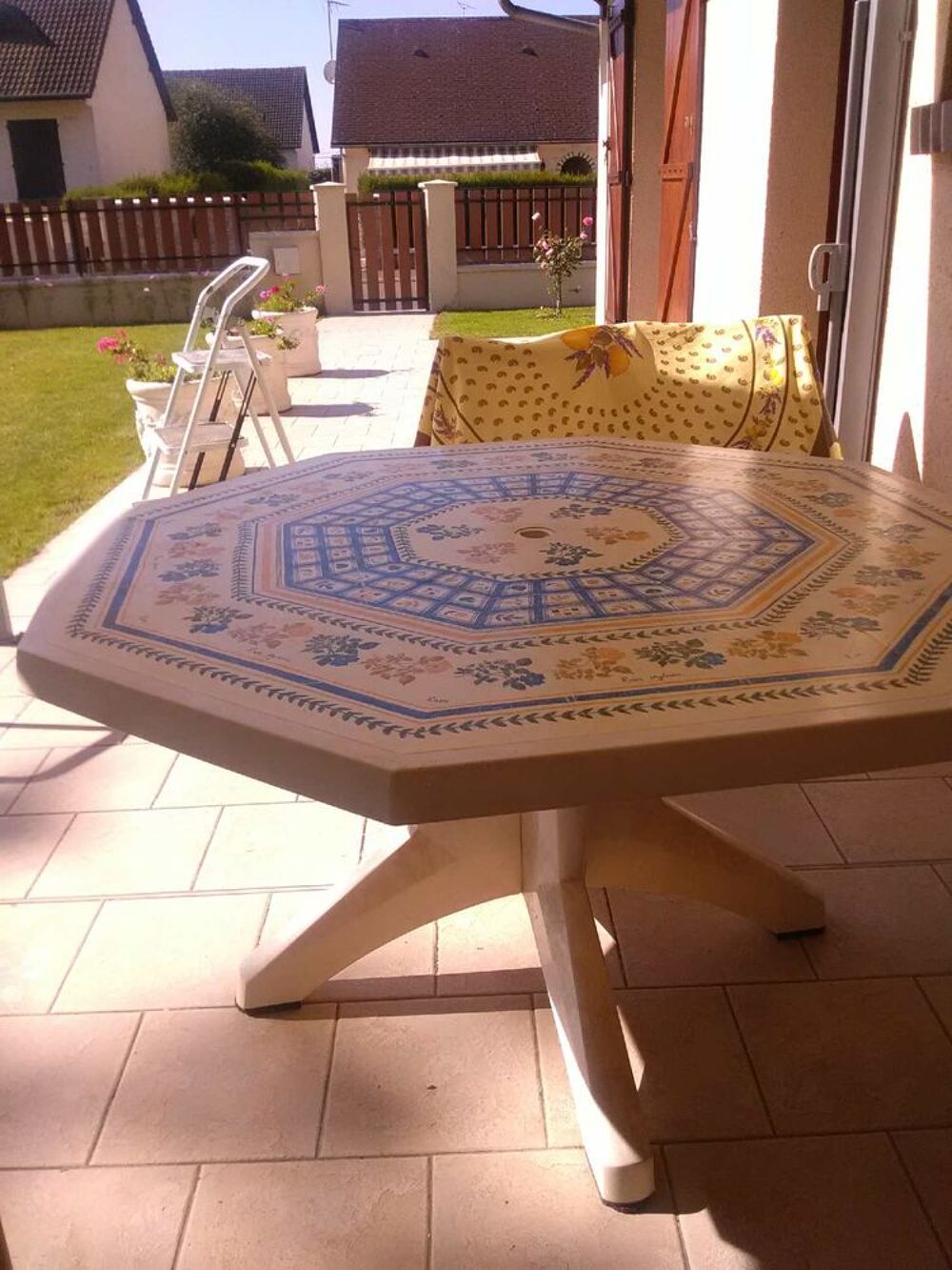 TABLE DE JARDIN Meubles