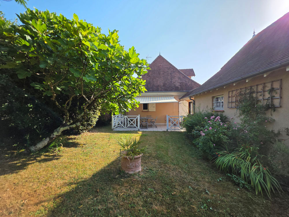 Vente Villa Maison de charme sur terrain arboré Gan