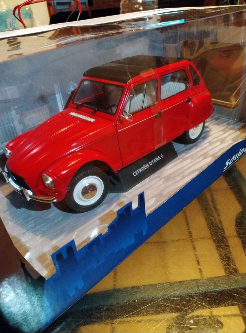 CITROEN DYANE 6 ROUGE SOLIDO 1/18 