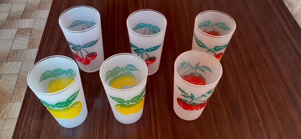 6 VERRES A JUS DE FRUITS DECORES Electroménager