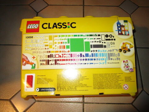 LOT 22TH9   BOITE LEGO CLASSIC   790 PIECES 45 Villepinte (93)