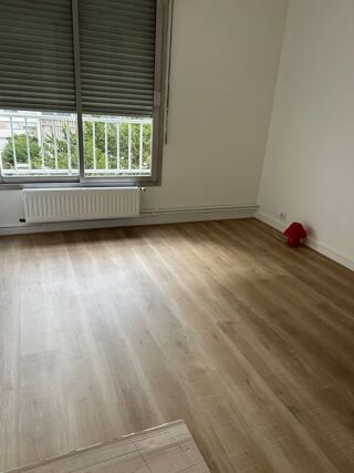  Appartement à louer 2 pièces 50 m²