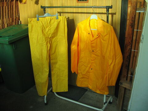 Ensemble mixte veste et pantalon en toile cir�e 10 Wolxheim (67)