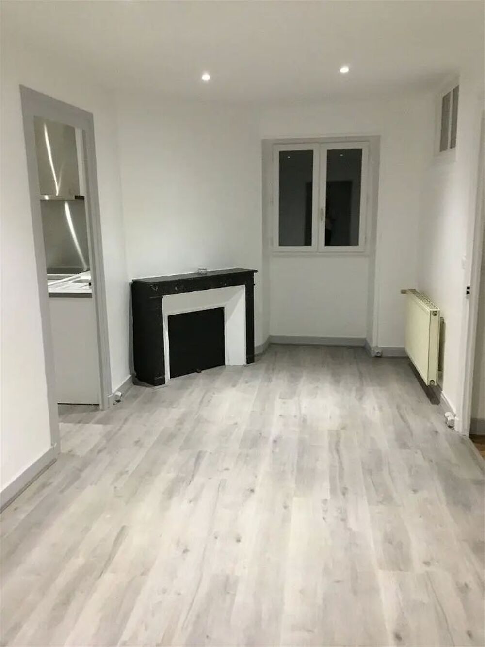 Location Appartement Appartement F2 2 pièces lumineux de 40 m² Bordeaux