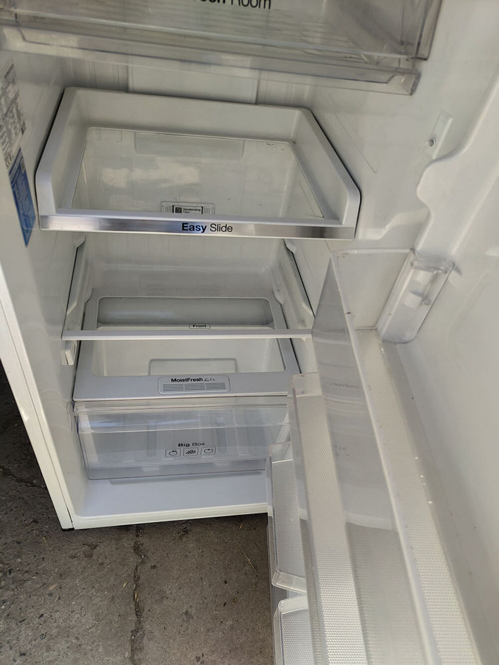R&eacute;frig&eacute;rateur cong&eacute;lateur 
SAMSUNG 
Model RT25FARADWW-EF Electroménager