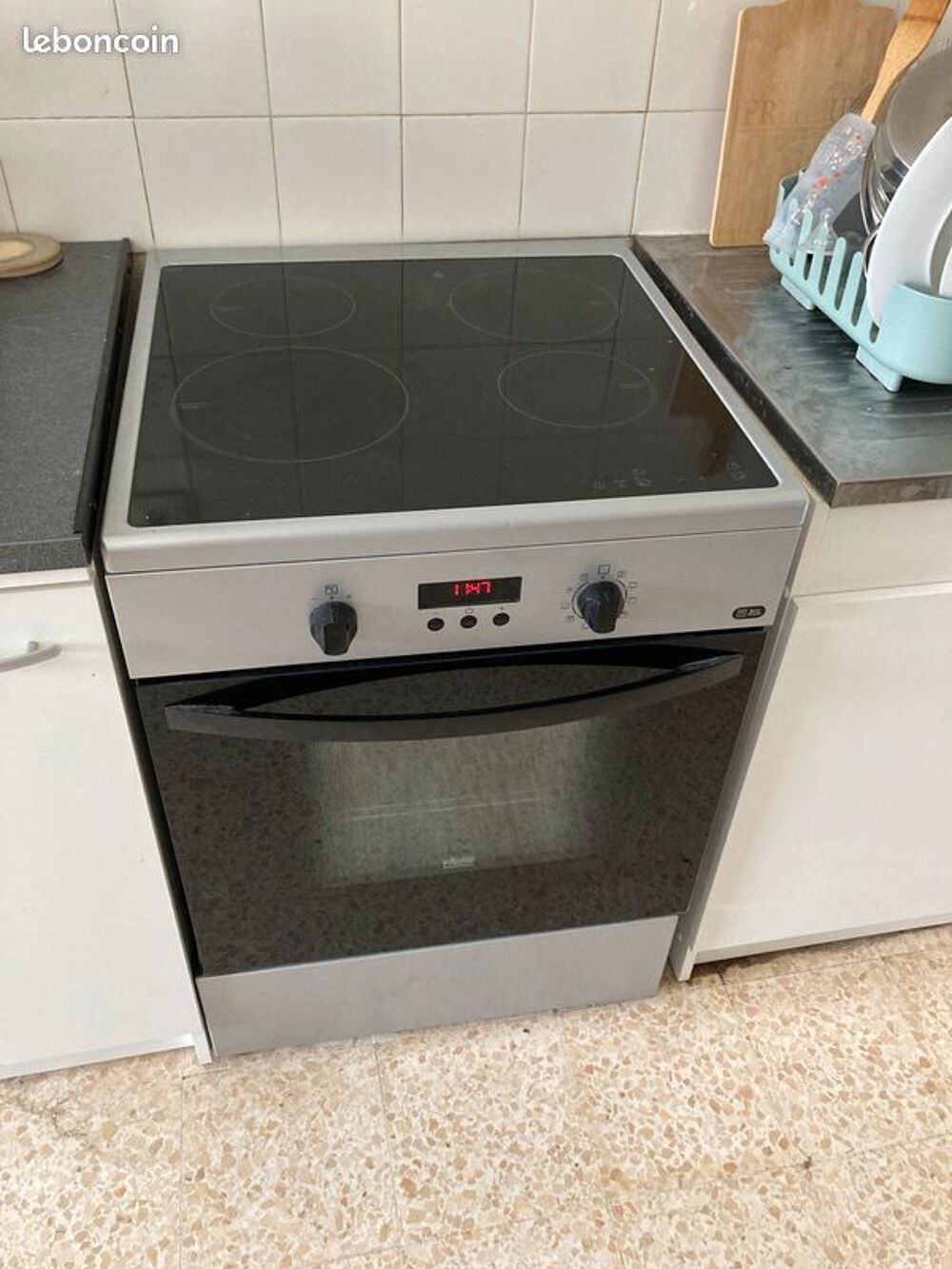 CUISINIERE INDUCTION FAURE Electroménager