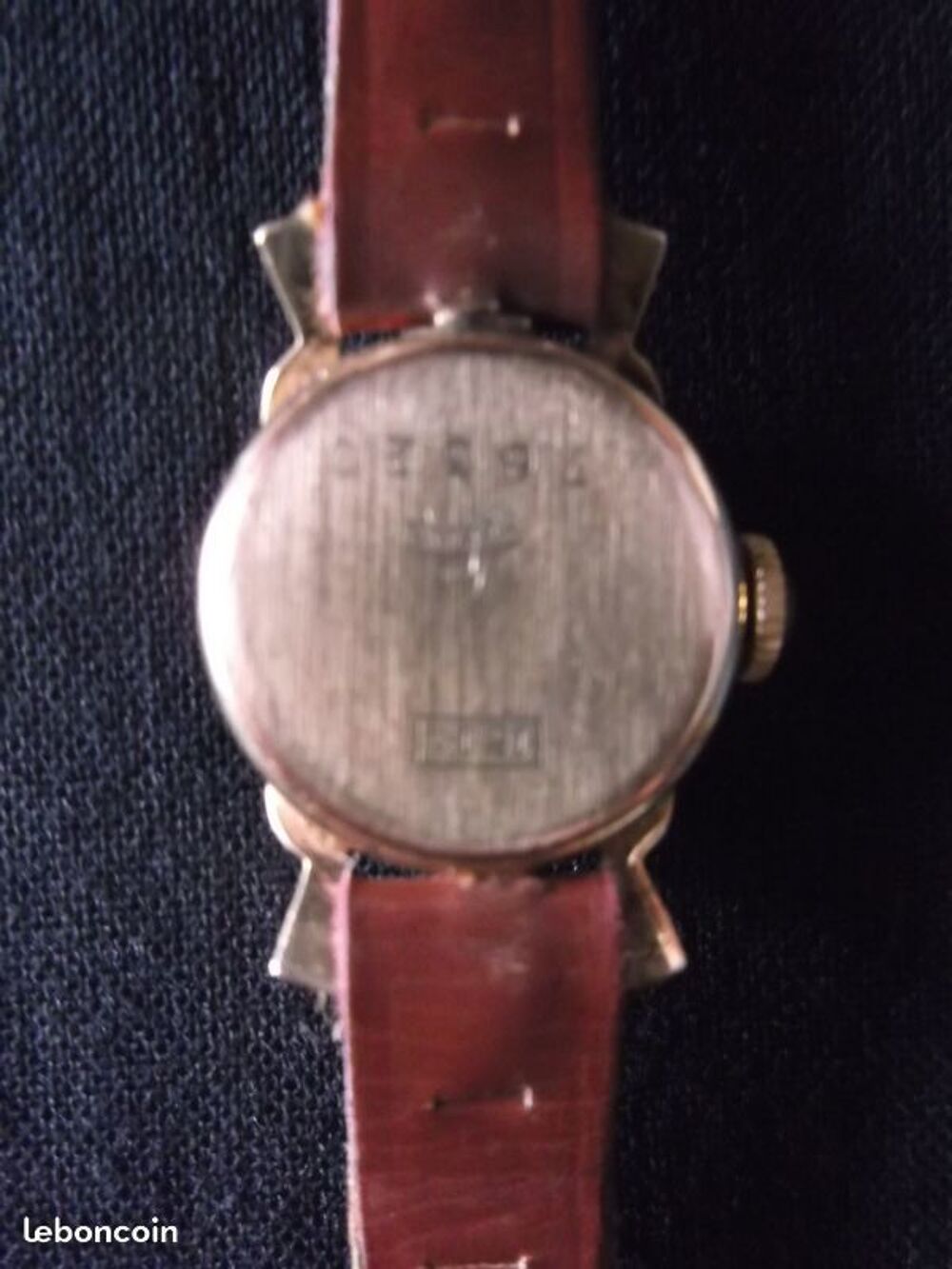 Jolie Montre de dame en or 18 k Bijoux et montres