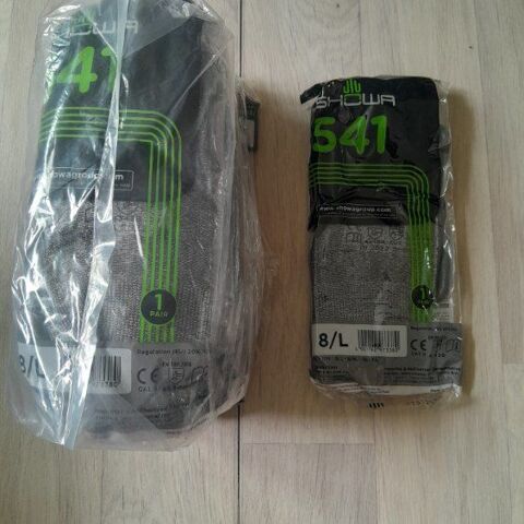 Paire de gant showa 2 La Rochelle (17)