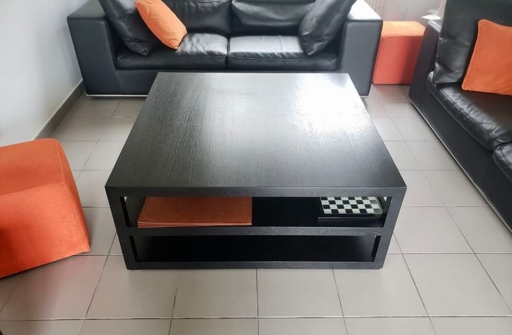 table de salon noire Meubles