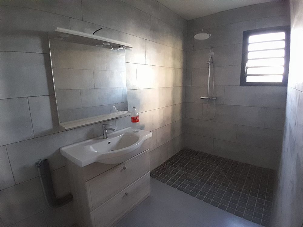 Vente Maison ORPI - MAISON NEUVE  DE TYPE F4  A PETIT ILE Petite-Île