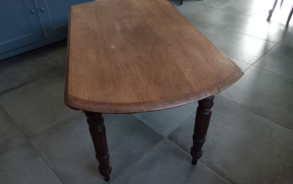Ancienne table ronde Meubles