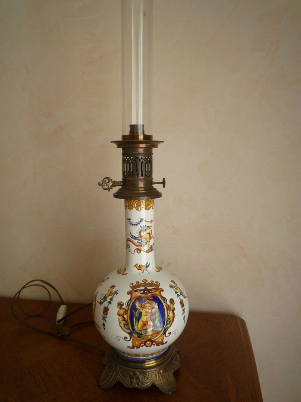  2 Lampes &agrave; p&eacute;trole anciennes en Gien Décoration