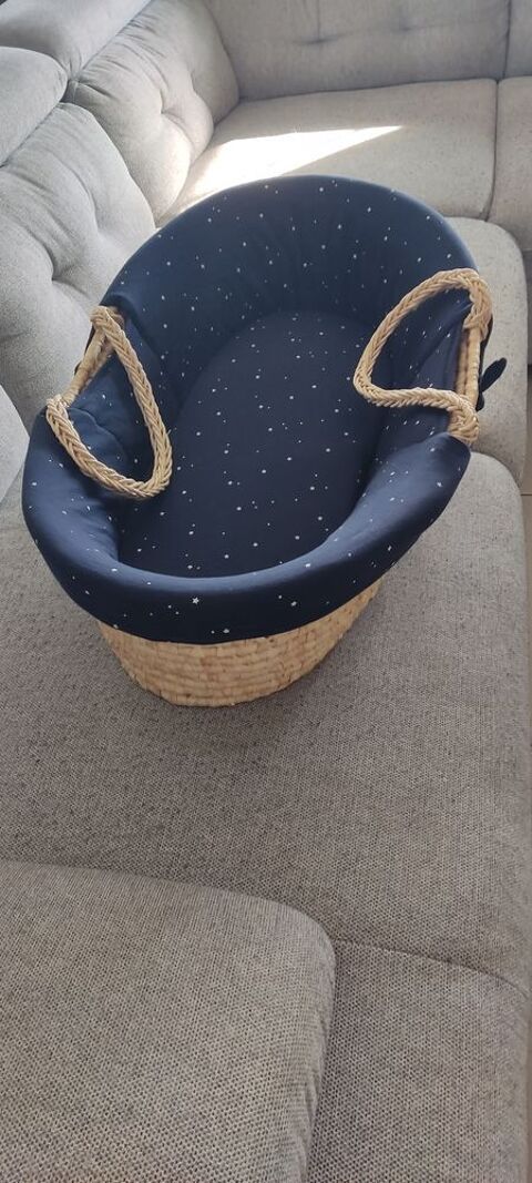 Couffin neuf � r�cup�rer sur Meg�ve ou pr�s de Reims (52) 20 Meg�ve (74)