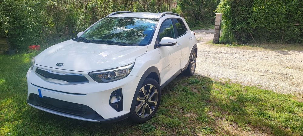 Stonic 1.6 CRDi 115 ch ISG BVM6 Premium 2019 occasion 26220 Comps