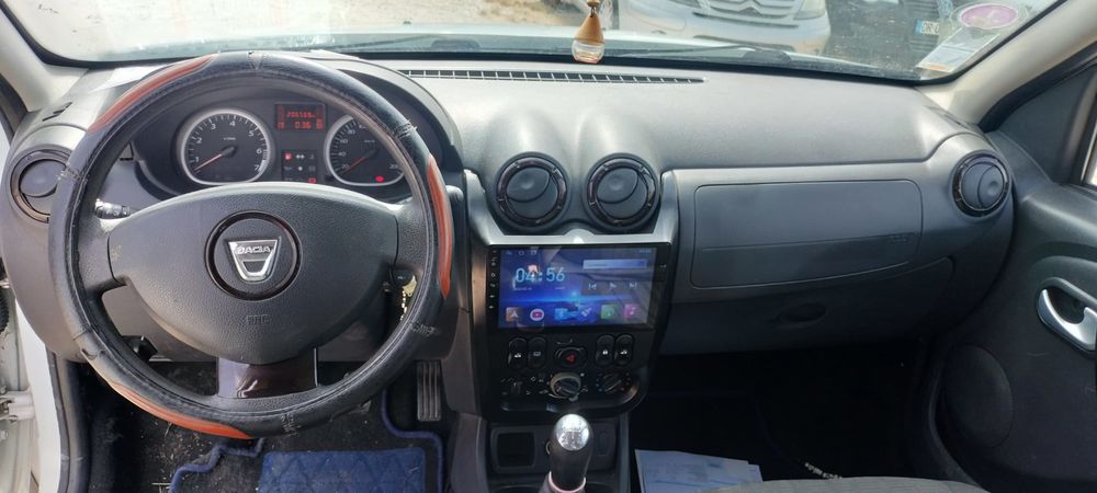 Duster 1.6 16v 105 Bio&eacute;thanol Eco2 4x2 2011 occasion 66000 Perpignan
