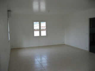  Villa à louer 5 pièces 155 m²