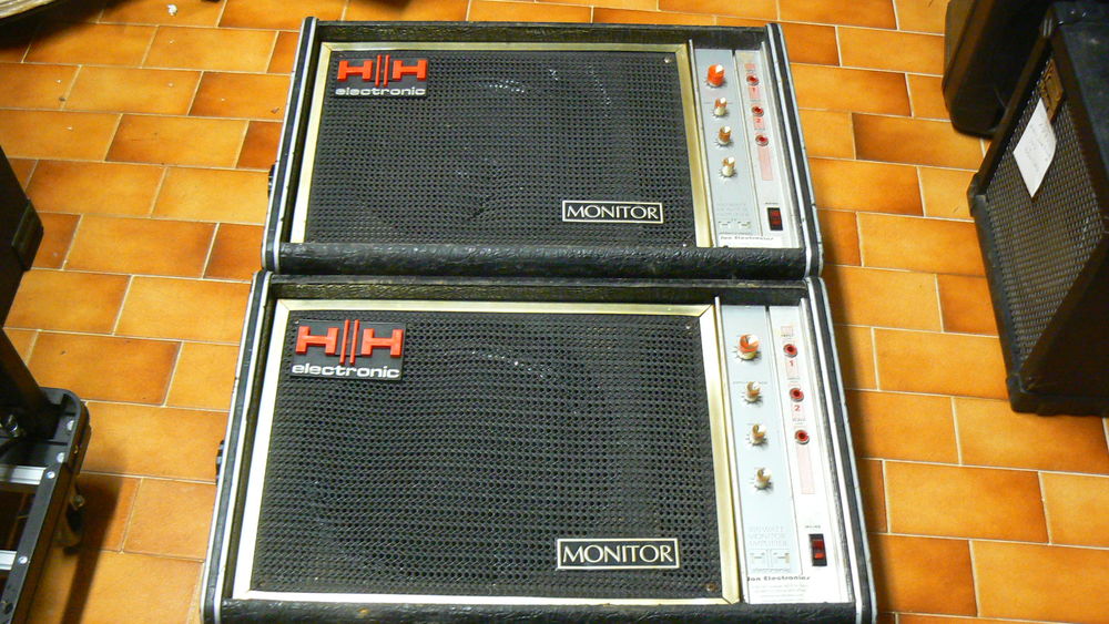 2 HH Monitors amplifi&eacute;s 100 Watt vintage Audio et hifi
