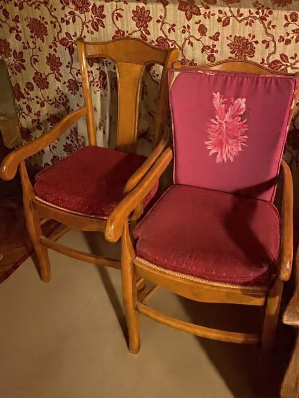Salon canap&eacute; +2 voltaires+2 fauteuils chaises Meubles