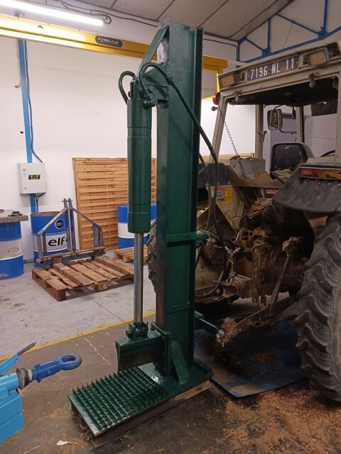 FENDEUSE BOIS  POUR ATTELAGE TRACTEUR, FORTE PUISSANCE 1200 11600 Conques-sur-orbiel