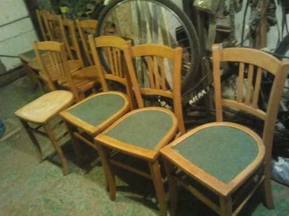26 chaises de bistrot Meubles