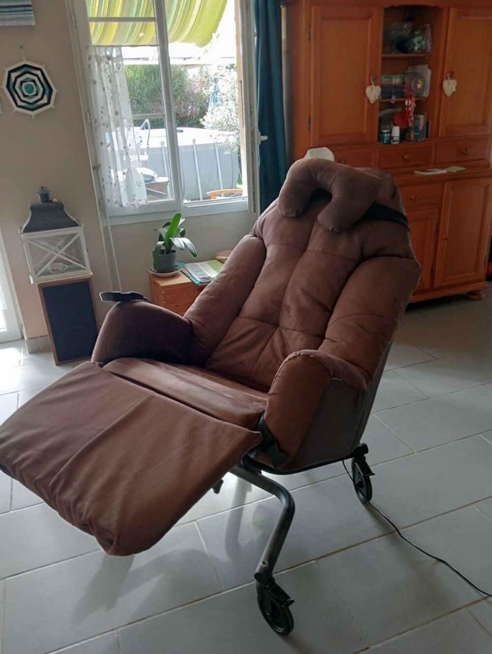Fauteuil INNOV'SA m&eacute;dicalis&eacute; Meubles