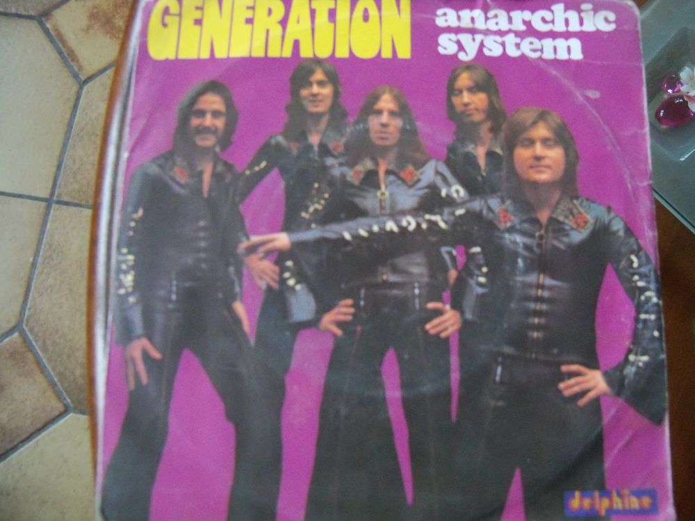 Vinyles 45t Lot 1 CD et vinyles