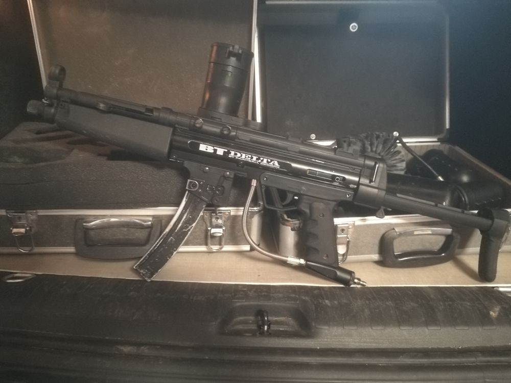 Pack paintball lanceur BT4 Delta et ensemble v&ecirc;tements Sports