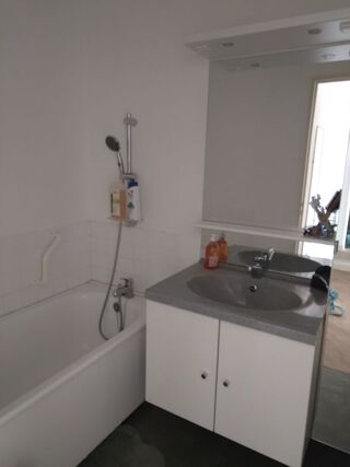  Appartement à louer 2 pièces 40 m²