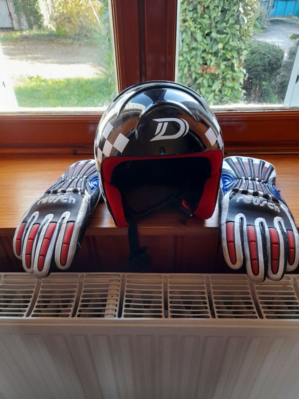 diff&eacute;rents mat&eacute;riaux de ski alpin, fond chaussures, Sports