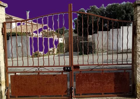 Portail et portillon en fer forg� fabrication artisanale. 450 Poulx (30)