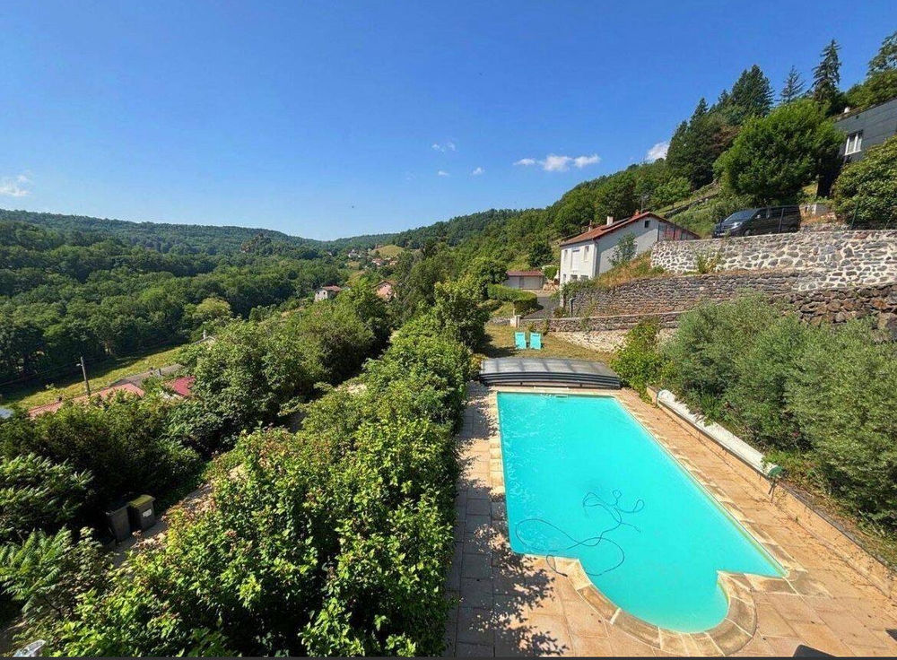 Vente Maison Ensemble immobilier avec vue dominante. 43000 Ceyssac Ceyssac