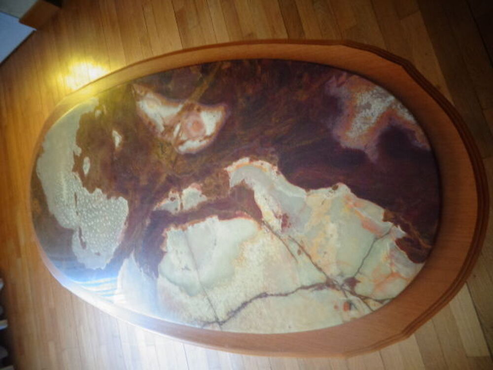 Table basse ovale Style Louis XV en h&ecirc;tre massif et Onyx Meubles