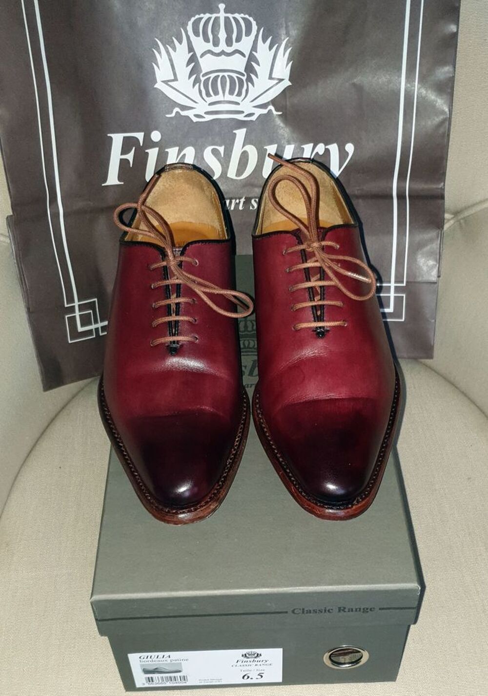 Chaussures Finsbury "Giulia" richelieu neuves - 100€ P40/41 Chaussures