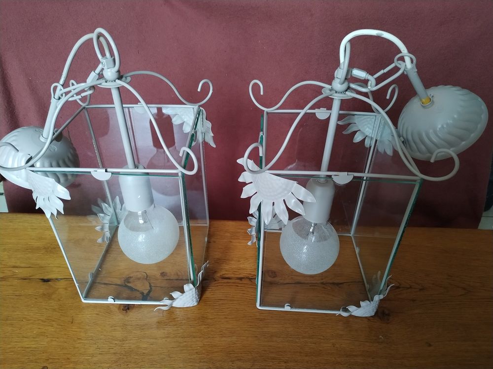 2 lustres anciens fer forg&eacute; vitres Décoration