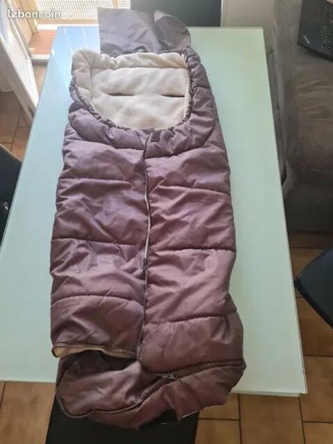Chanceli�re poussette 10 N�mes (30)