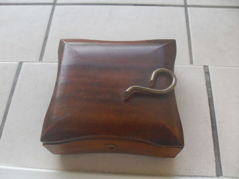 Boite � cigares  vintage  25 Saint-Germain-au-Mont-d'Or (69)