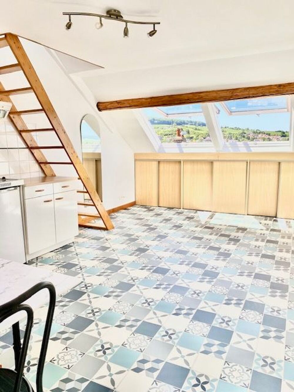 Location Duplex/Triplex Epernay, studio meublé Épernay